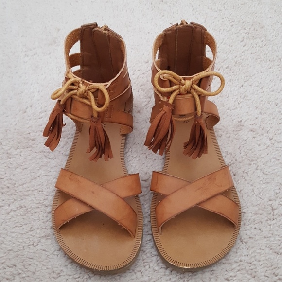 gladiator sandals size 2
